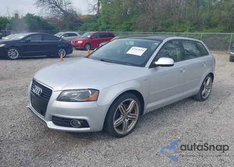 2011 Audi A3 Premium Plus z USA, uszkodzony, nr VIN WAUKJAFM0BA010236